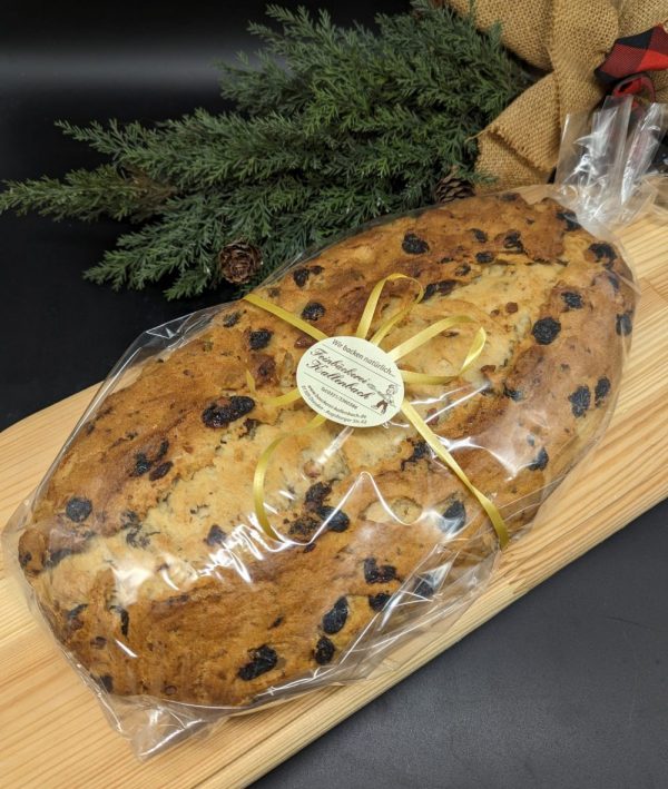 Rosinenstollen ohne Dekor im Geschenkkarton